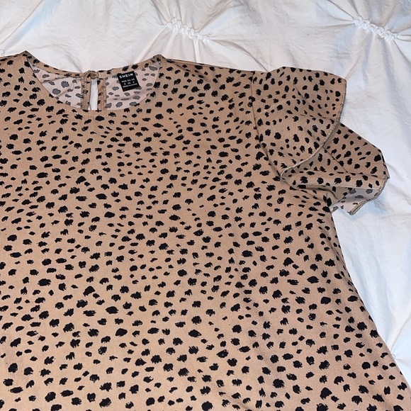New -SHEIN size small - tan/black leopard blouse - Picture 3 of 10